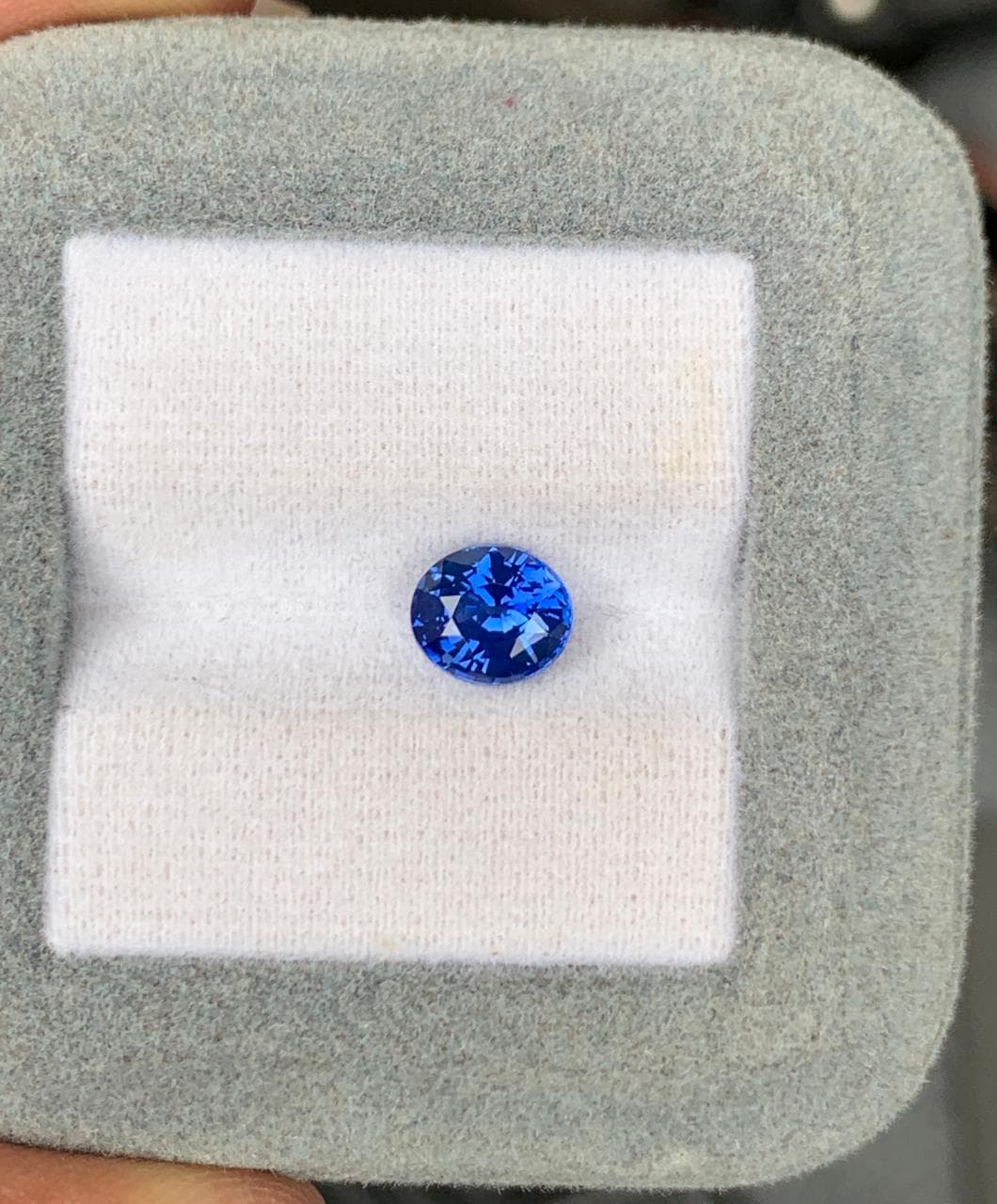 Saphir Bleu Ovale de 1,56ct — Chauffé (3) image 2