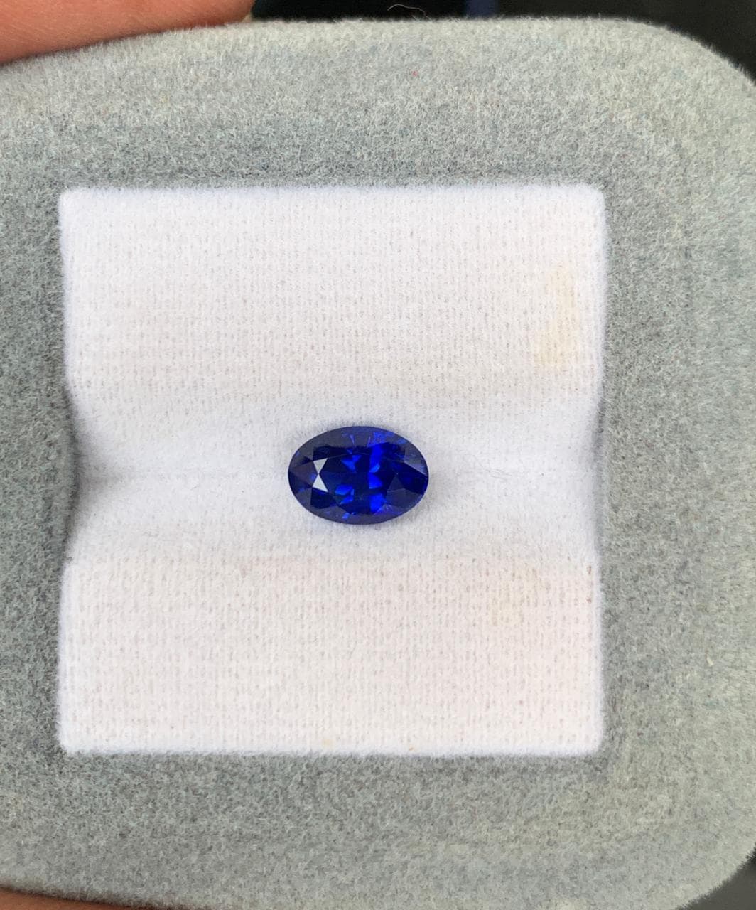 Saphir Bleu Ovale de 1,69ct — Chauffé image 2