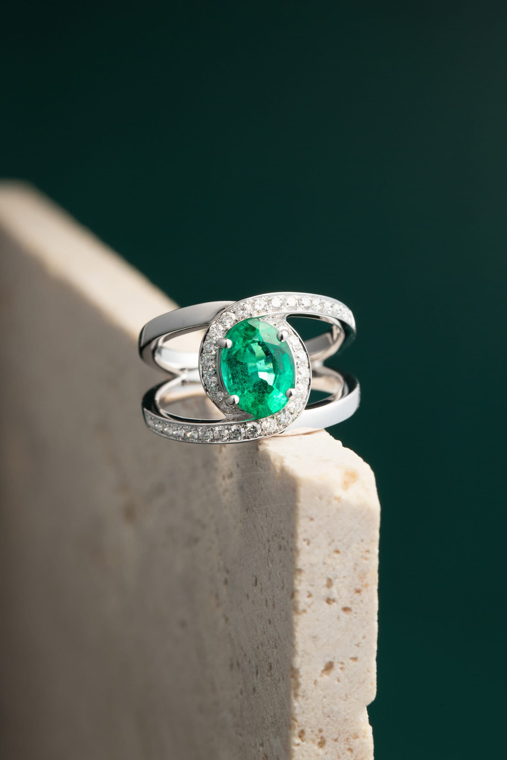 bague de fiançailles emeraude de zambie bonnot
