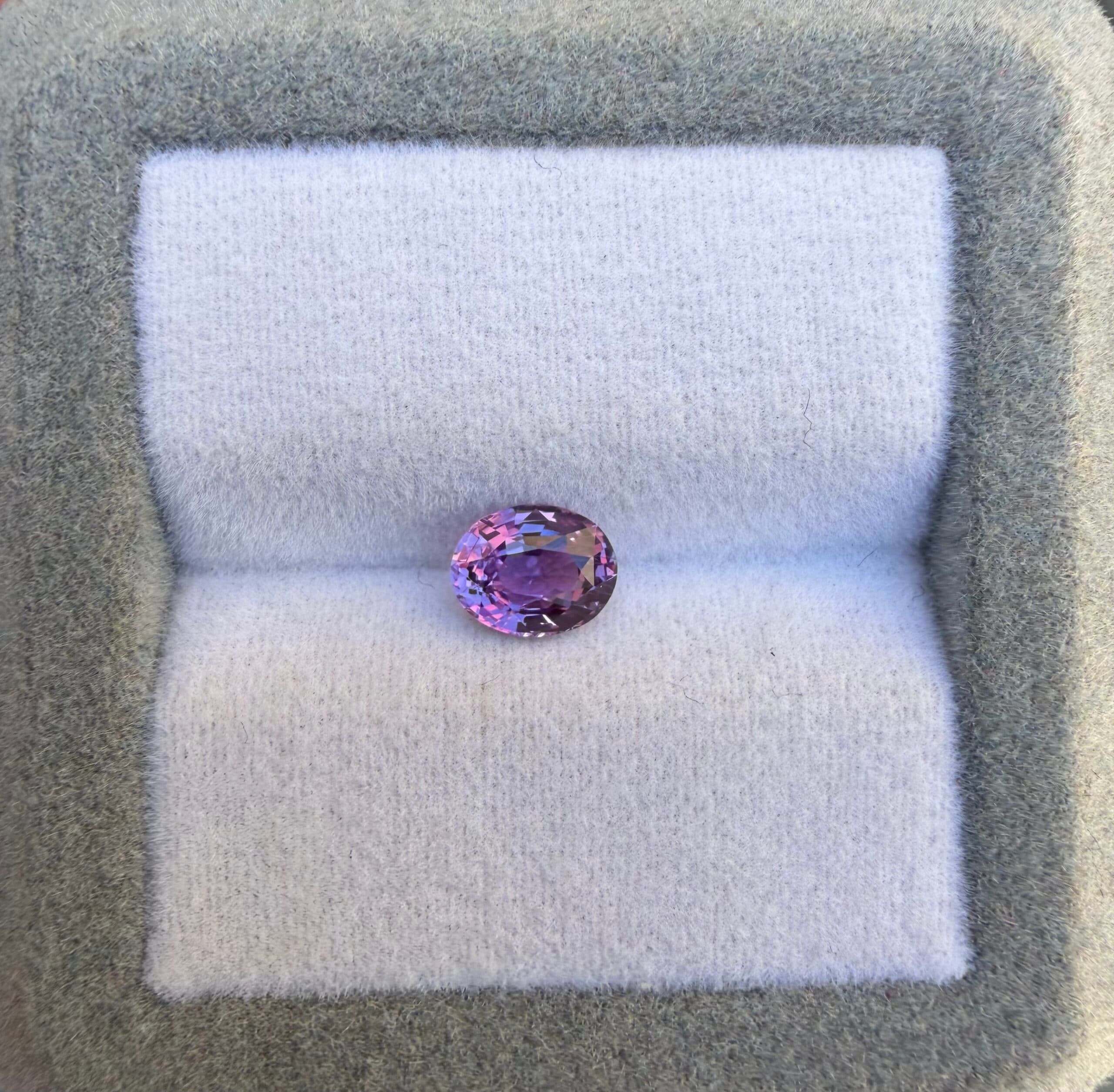 Saphir Violet Ovale de 1,05ct (2) image 2