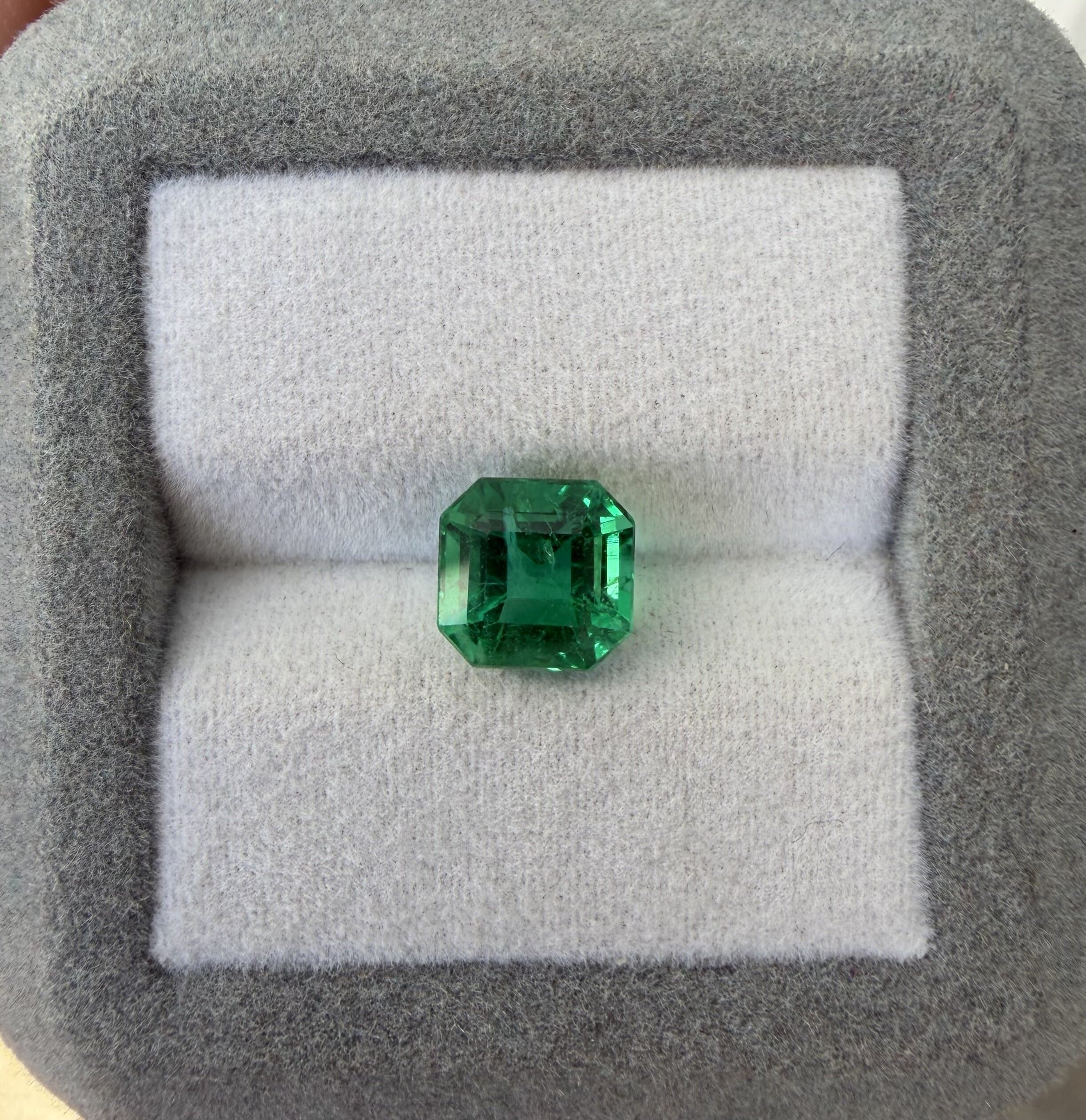 Emeraude de Zambie Carré de 2,55ct