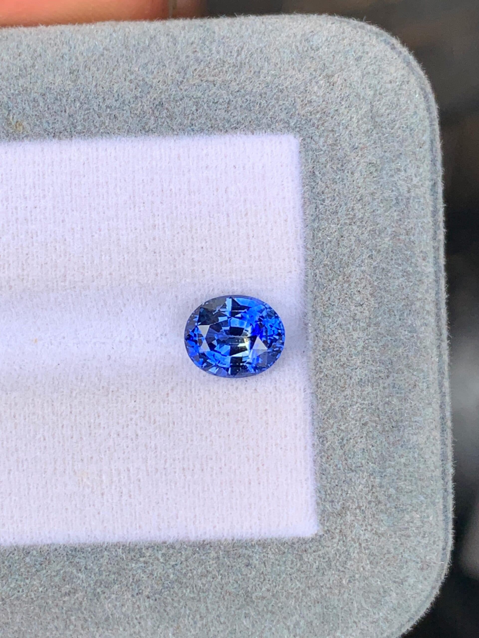 Saphir Bleu Ovale de 2,12ct — Sri Lanka image 2