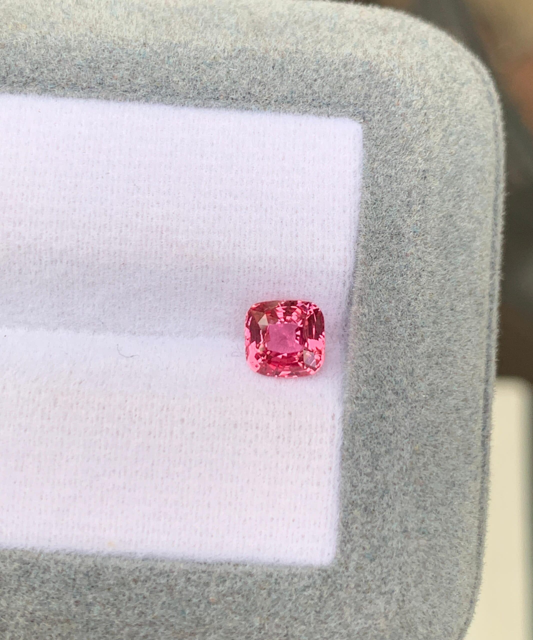 Saphir Padparadscha Coussin de 1,06ct image 2