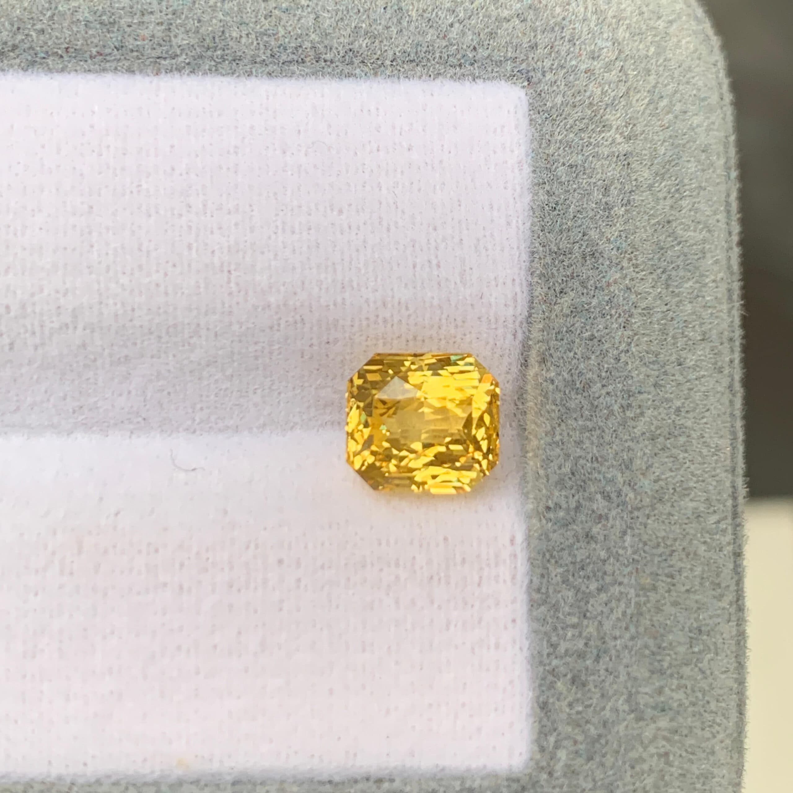 Saphir Jaune Radiant de 2,55ct image 2