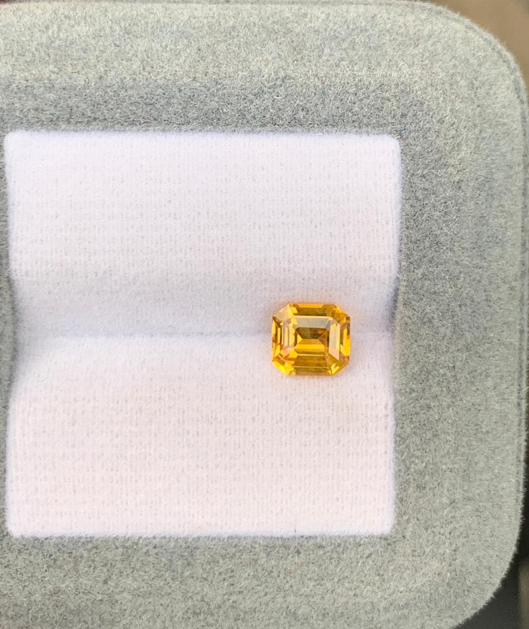 Saphir Jaune Emerald Cut de 1,30ct image 2
