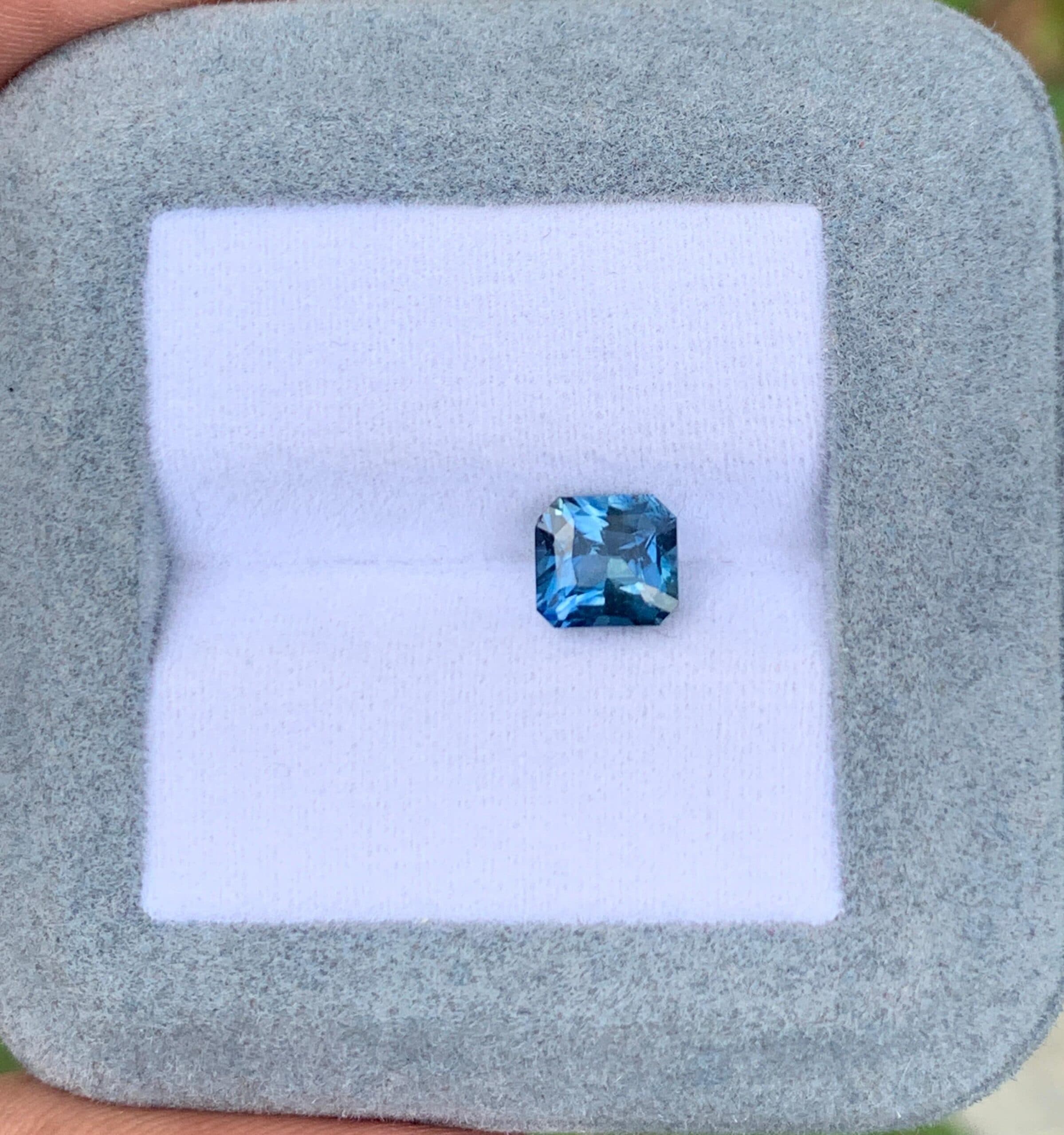Saphir Teal Radiant de 1,54ct image 2