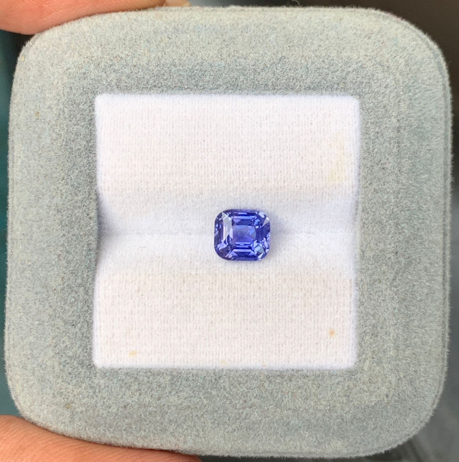 Saphir Violet Coussin de 1,54ct image 2