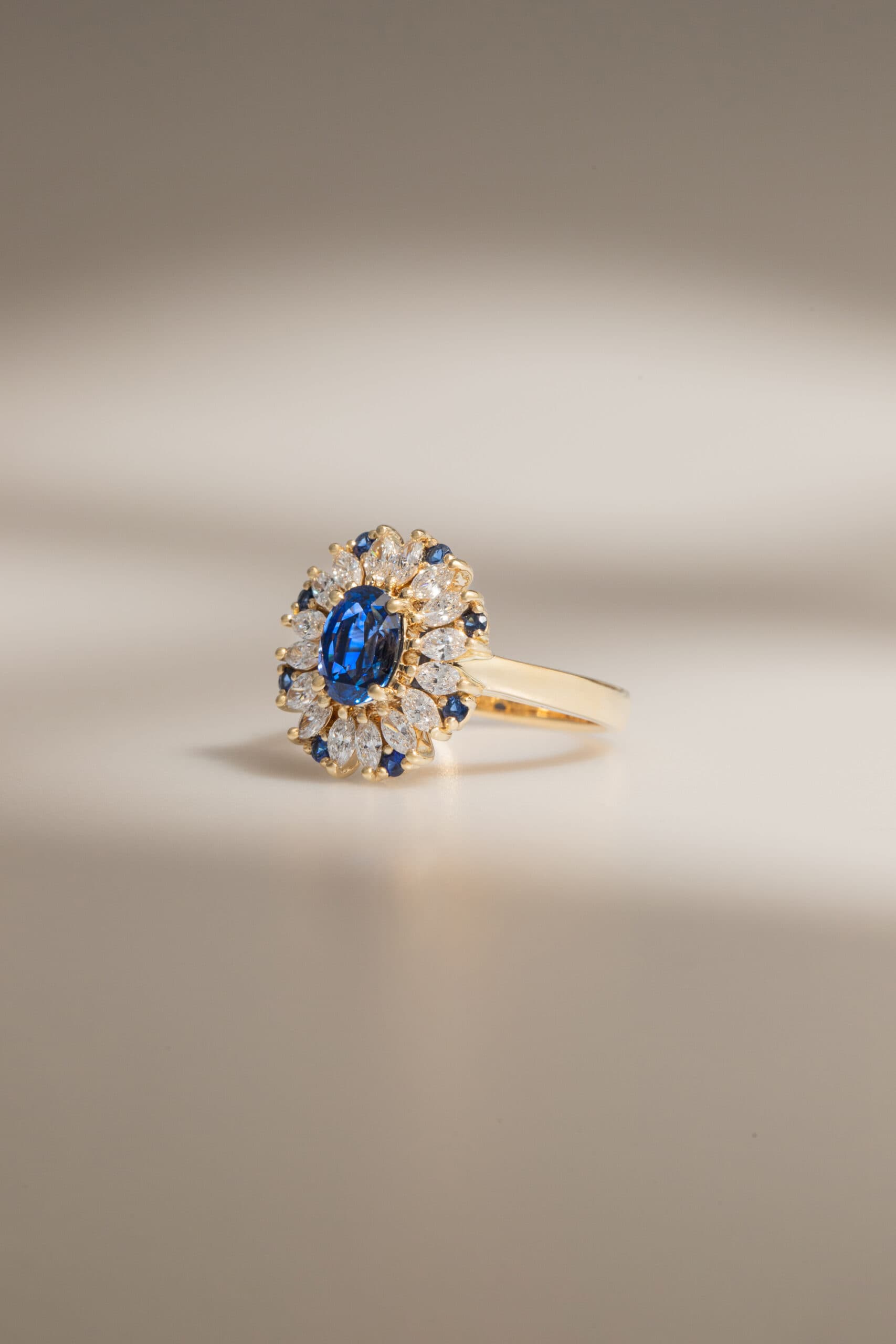 bague de fiancailles saphir royal blue 1-72ct