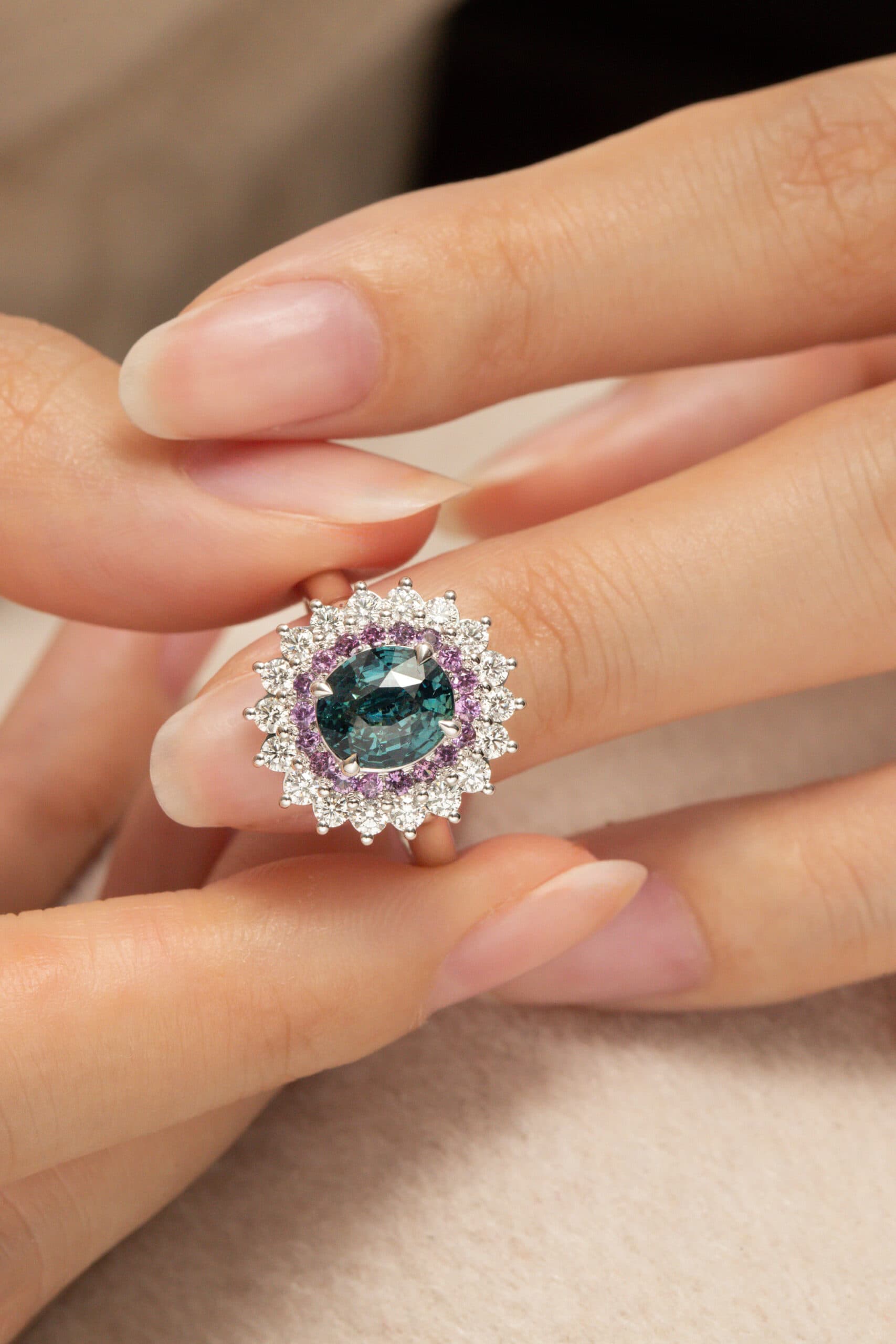 bague de fiancailles saphir teal saphirs mauves