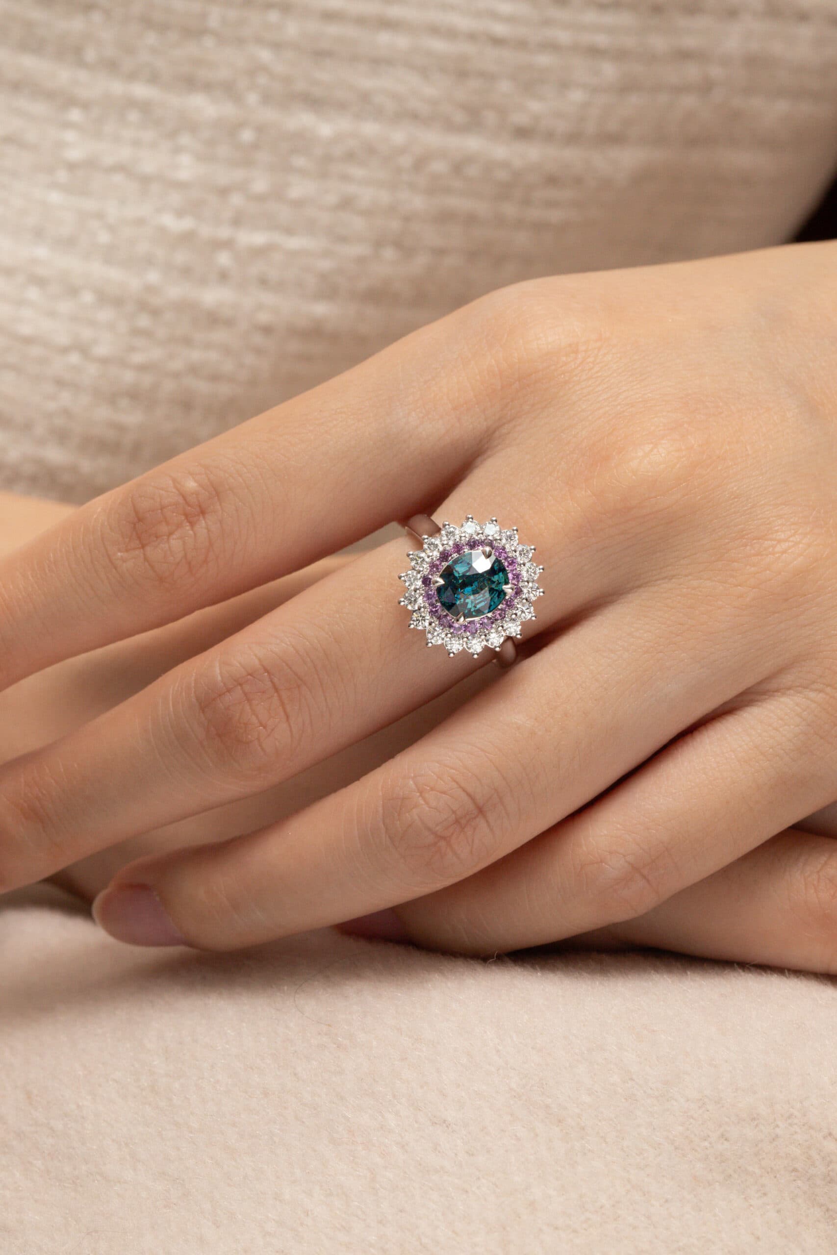 bague de fiancailles saphir teal saphirs mauves