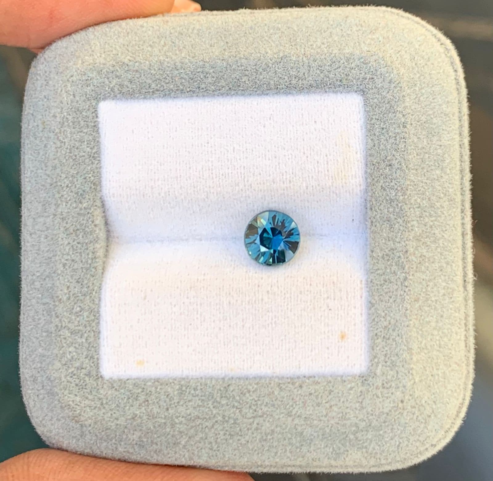 Saphir Teal Rond de 1,55ct — Madagascar, Non Chauffé image 2