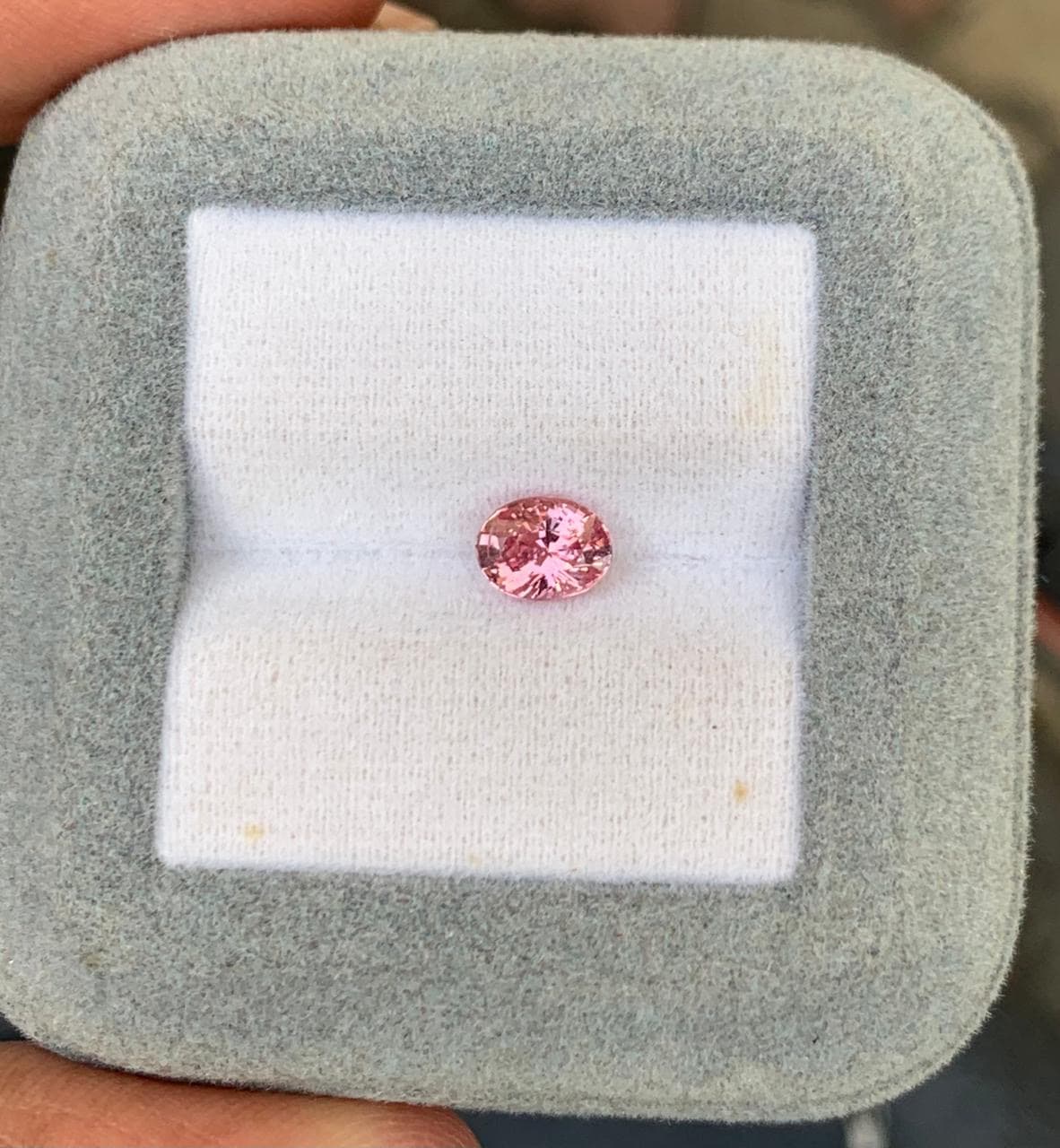 Saphir Padparadscha Ovale de 0,99ct — Madagascar image 2