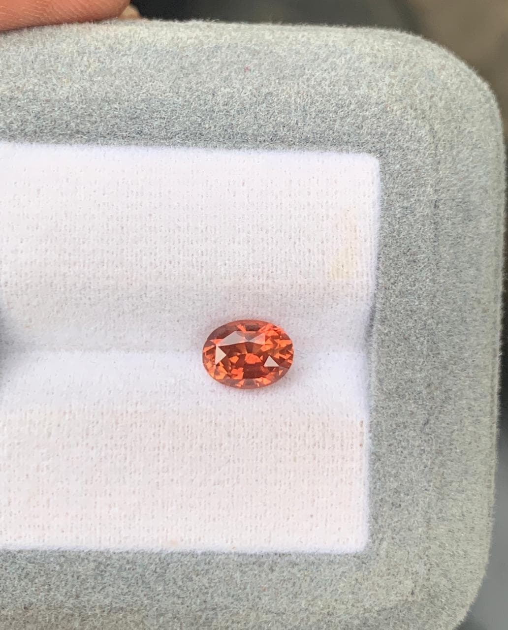 Saphir Orange Ovale de 1,60ct — Tanzania image 2