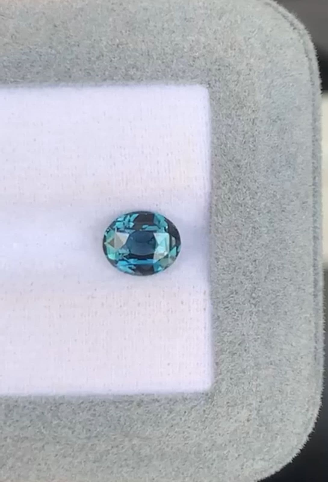 Saphir Teal Ovale de 2,01ct — Madagascar image 3
