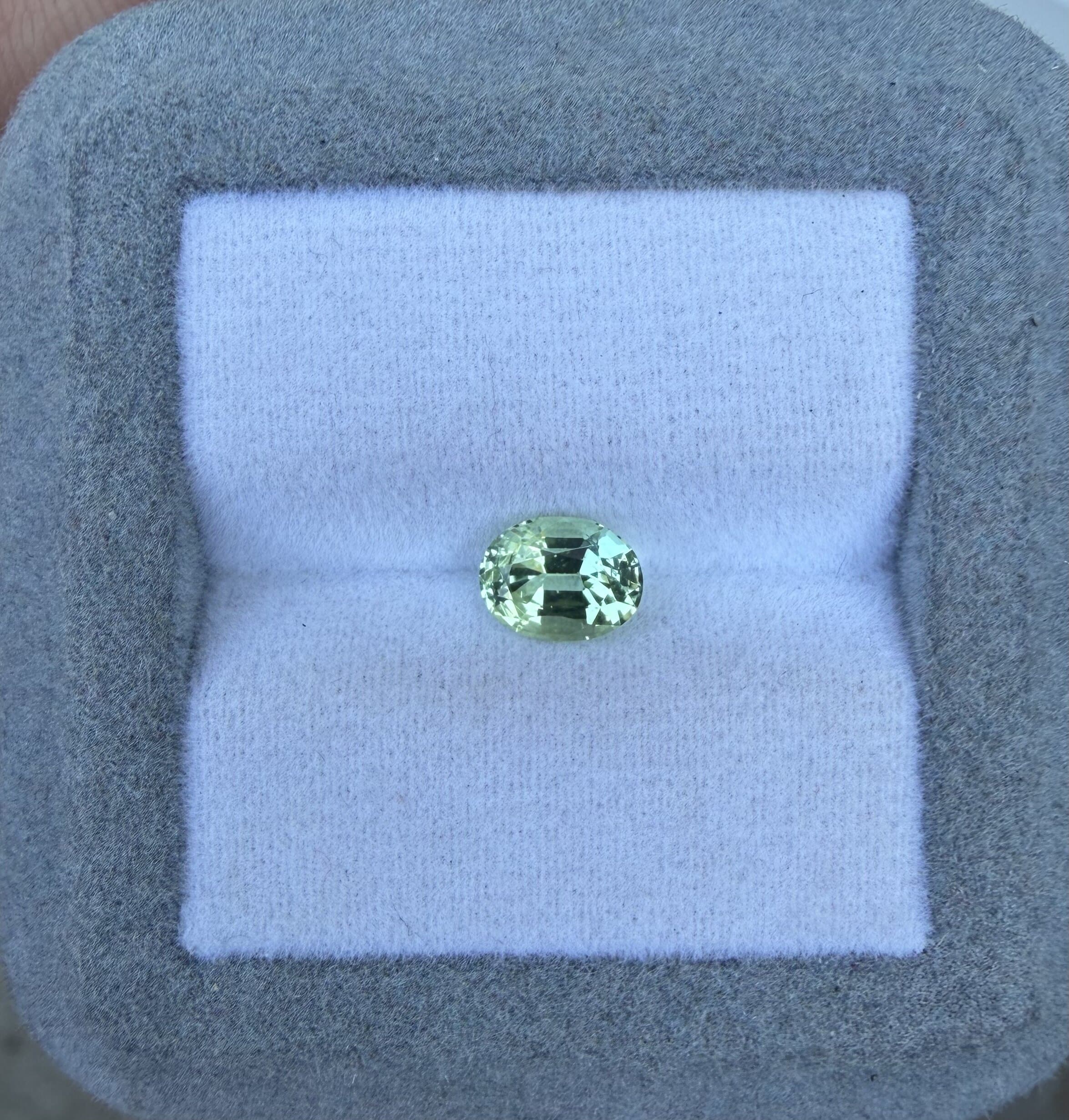 Tourmaline Verte Ovale de 1,03ct