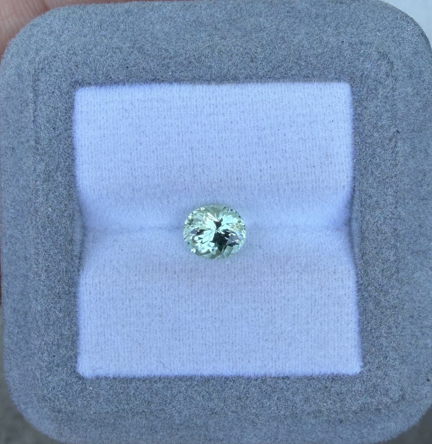Tourmaline Verte Ovale de 1,22ct
