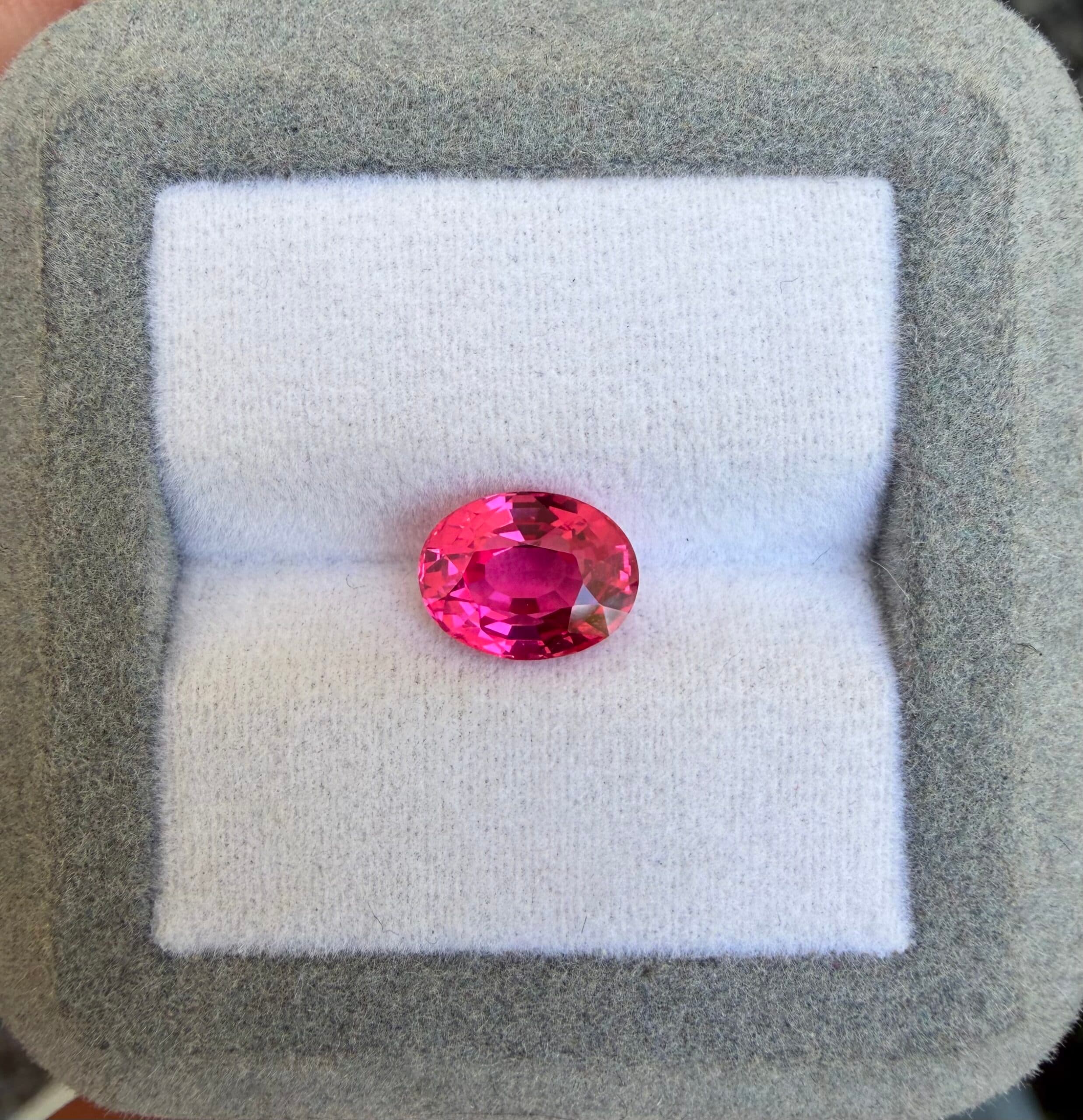 Spinelle Rose Ovale de 2,63ct image 2