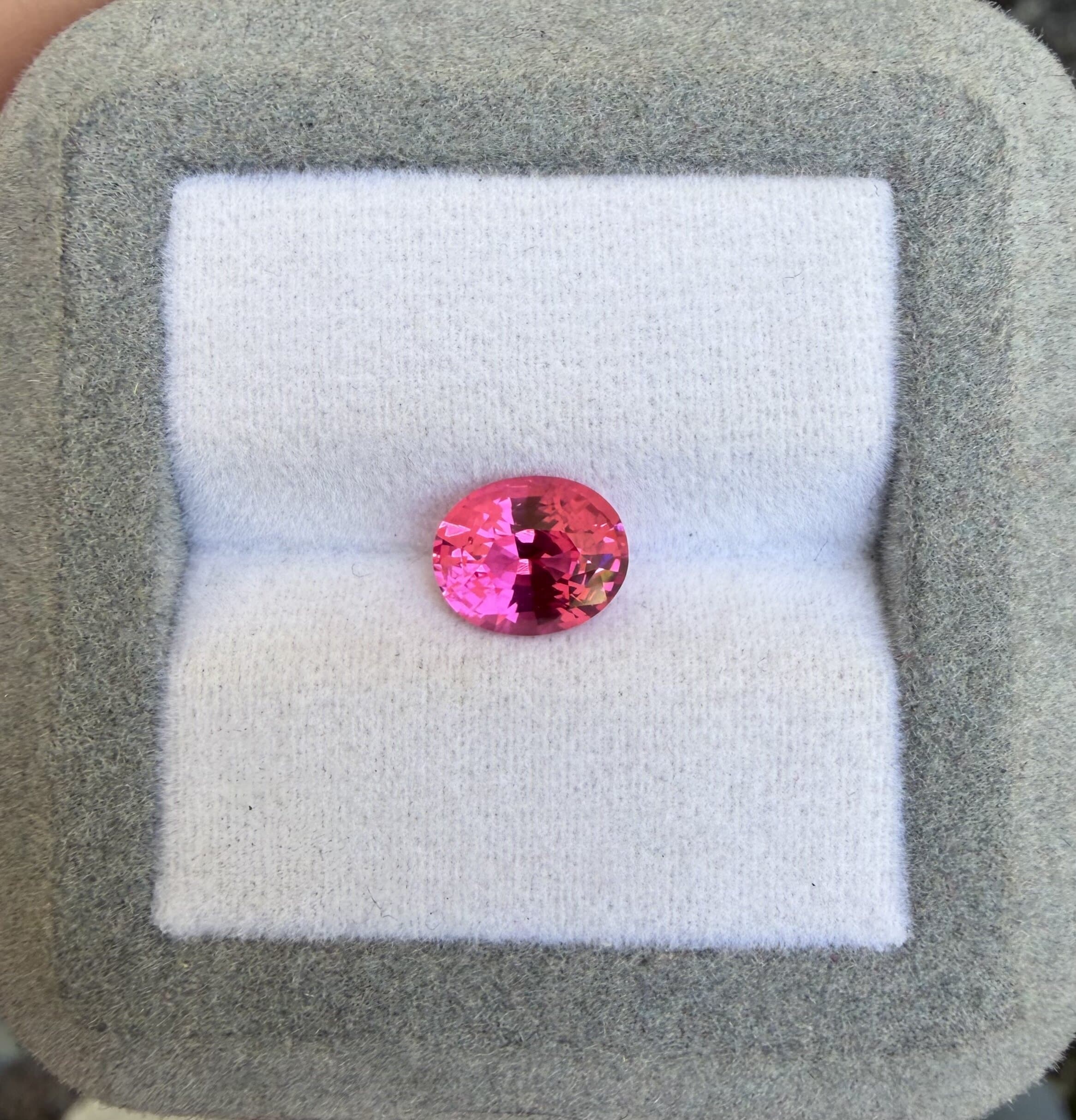 Spinelle Rose Ovale de 2,07ct image 2