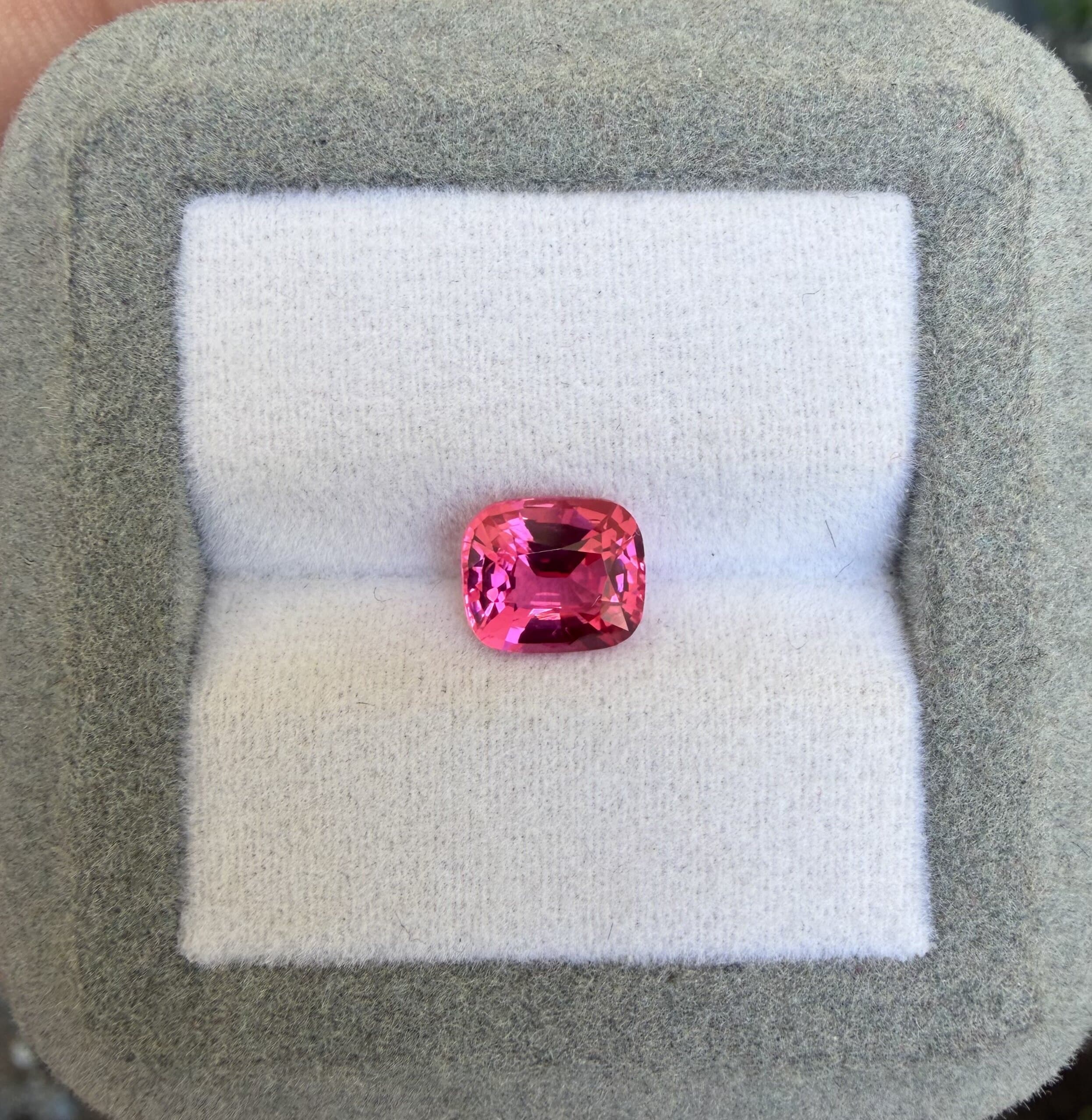 Spinelle Rose Coussin de 2,03ct image 2