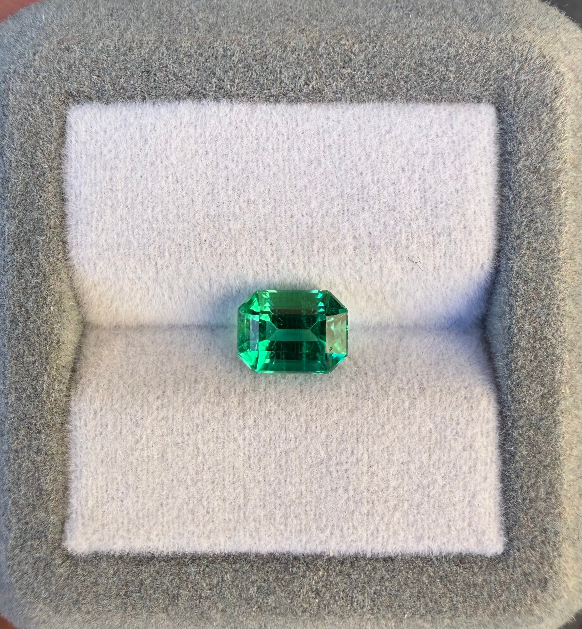 Emeraude de Zambie Rectangle de 1,71ct