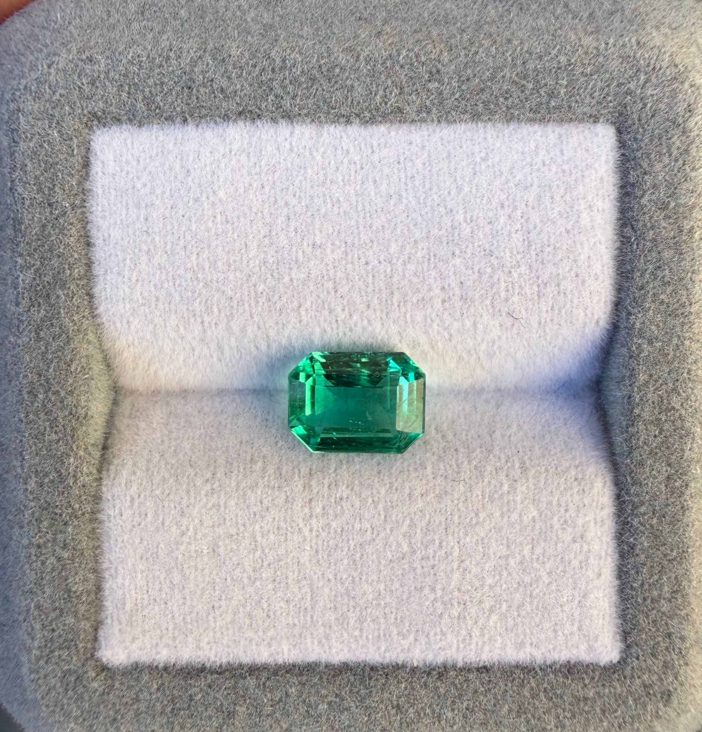 Emeraude de Zambie Rectangle de 1,73ct