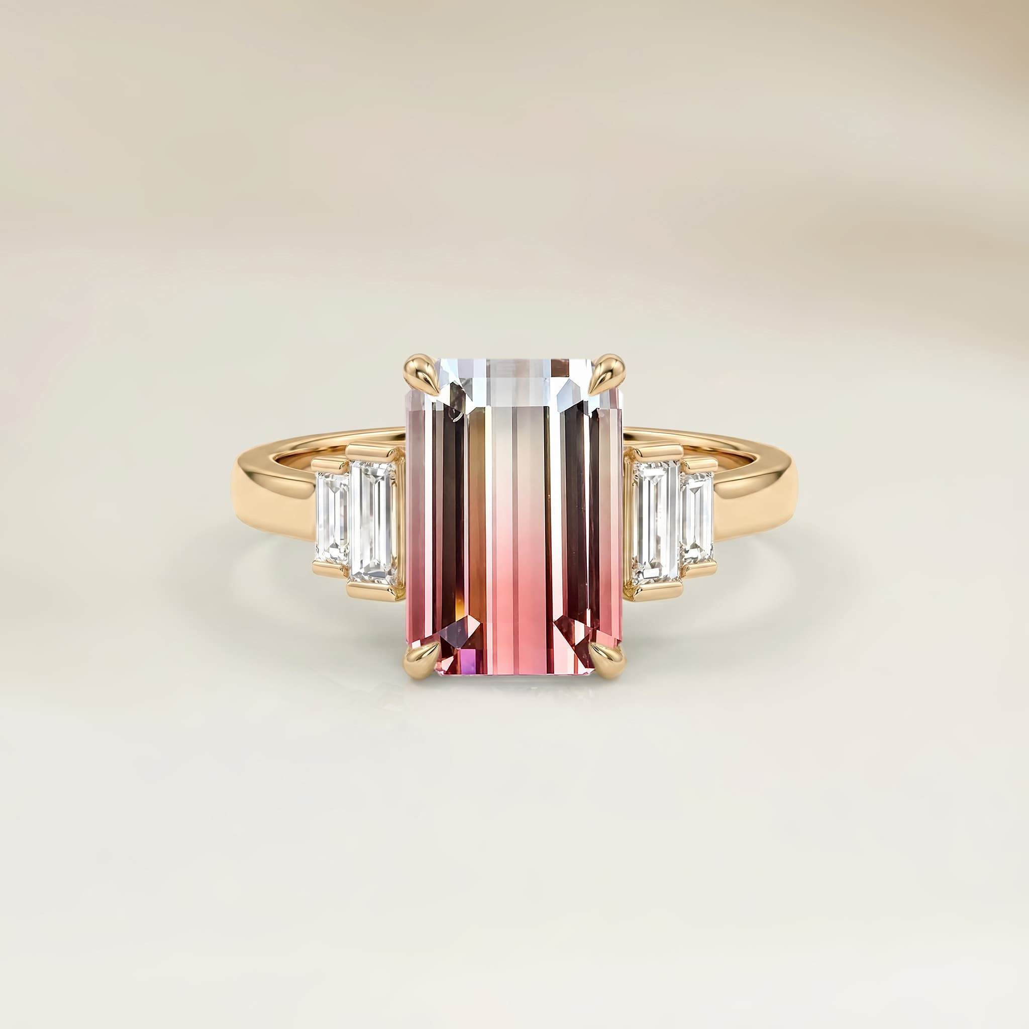 Bague Art Deco Tourmaline Bicolore Rectangle de 3,40ct
