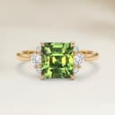 Bague Epaulé Saphir Vert Rectangle de 2,56ct
