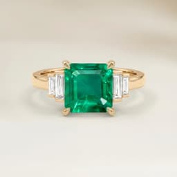 Bague Art Deco Emeraude de Zambie Rectangle de 0,74ct