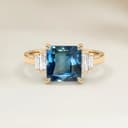Bague Art Deco Spinelle Bleu Carré de 0,90ct