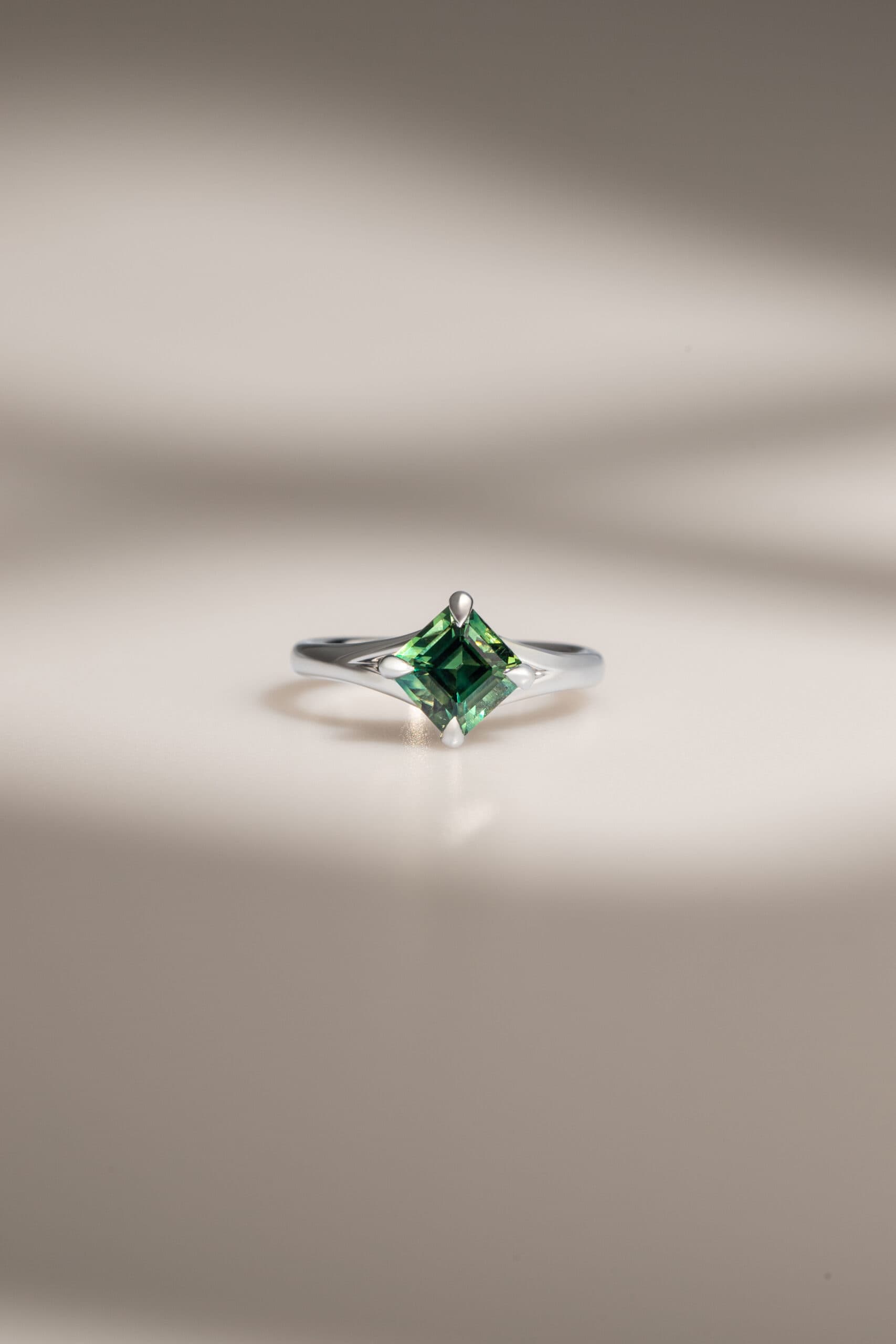 bague de fiancailles solitaire saphir teal bonnot paris