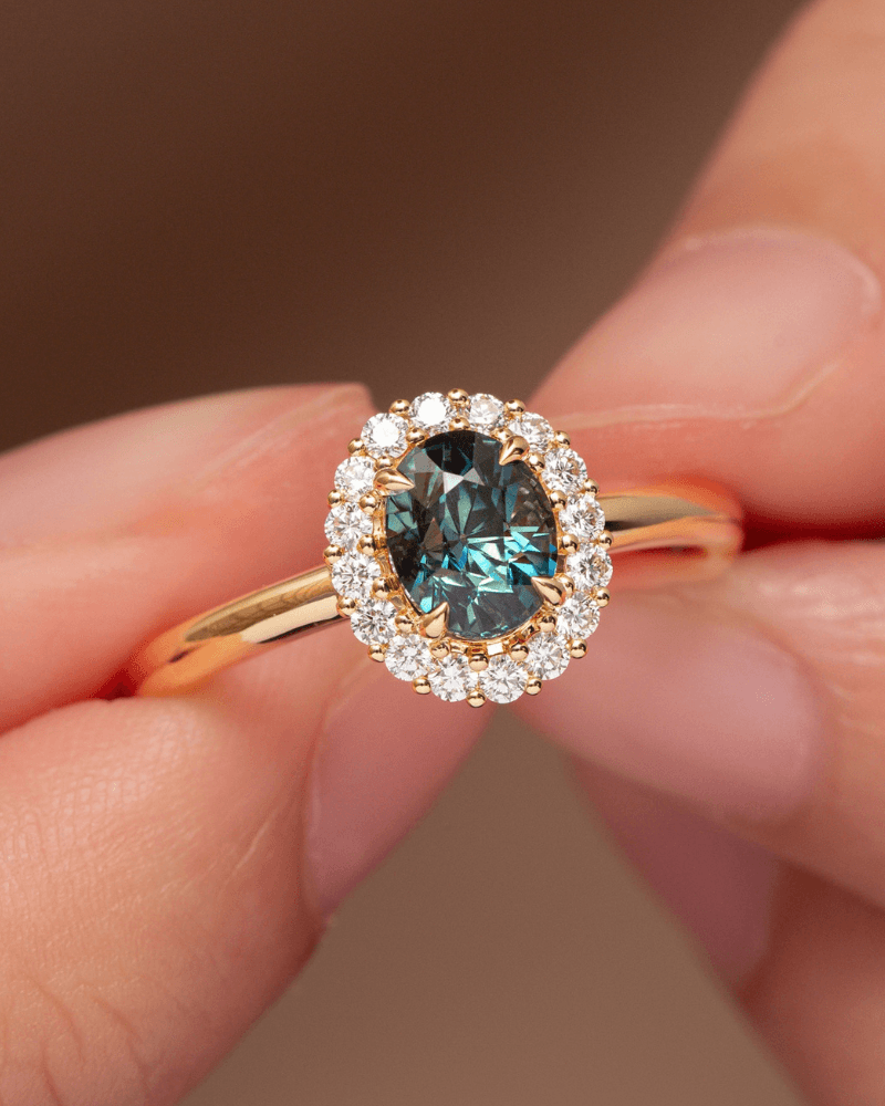 bague de fiancailles saphir teal halo or jaune