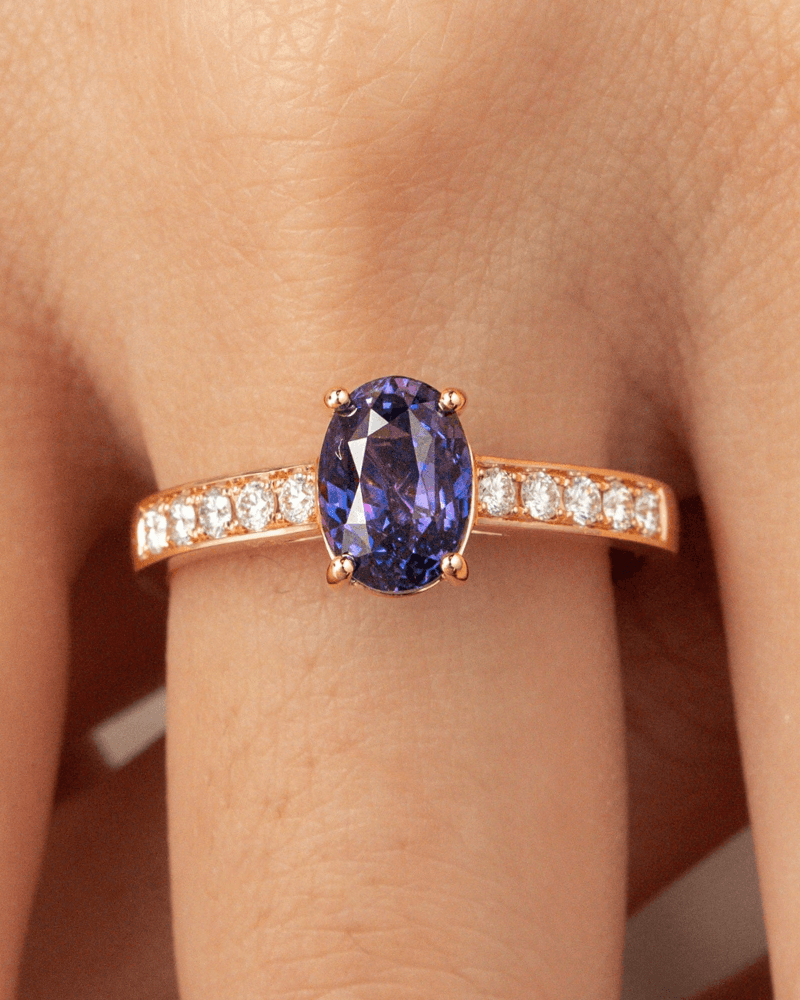 bague de fiancailles saphir violet 253ct