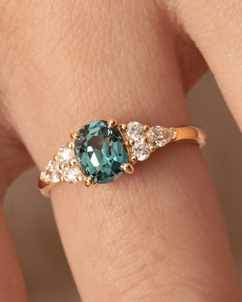 bague de fiancailles saphir teal epaule bonnot paris