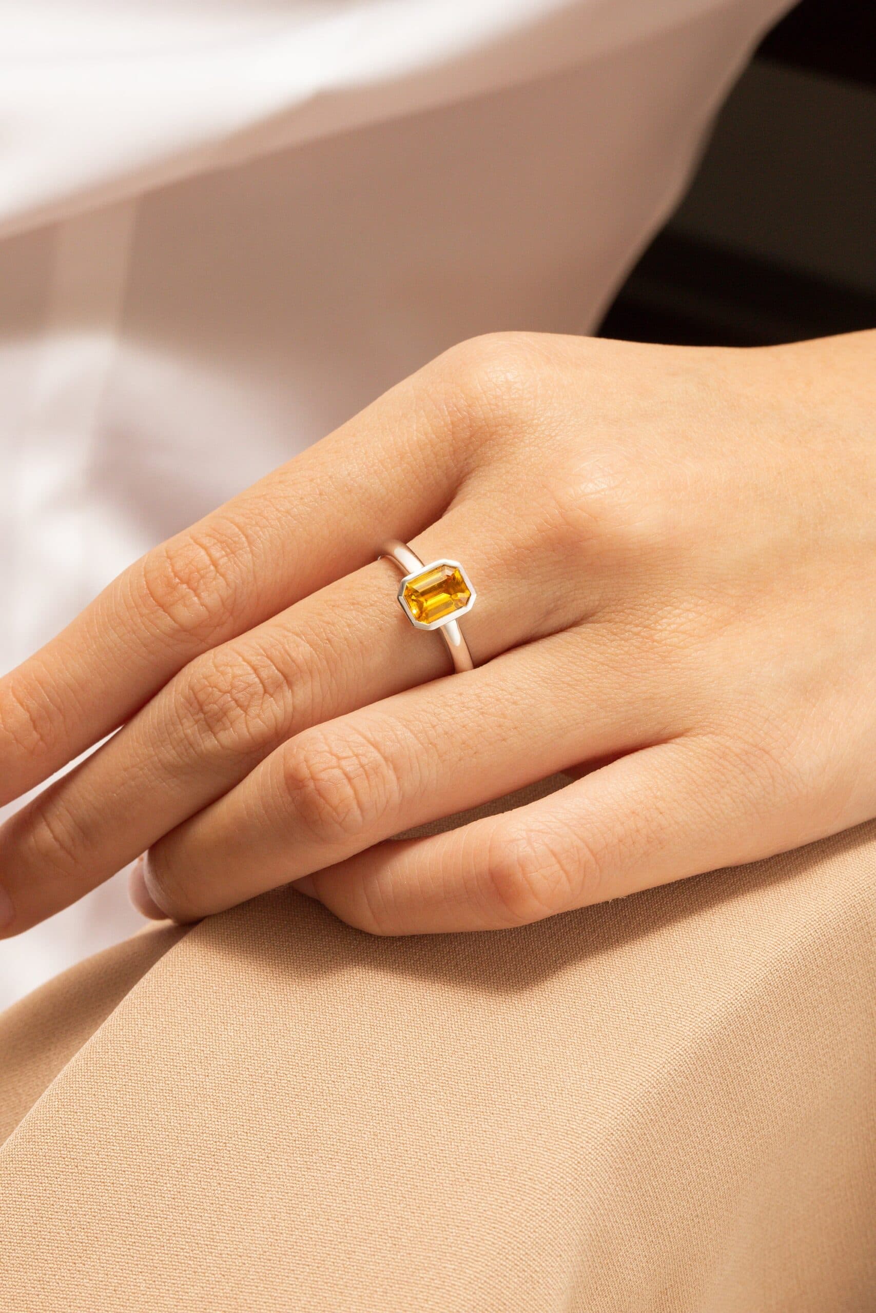Bague saphir jaune, 1,58 ct, platine
