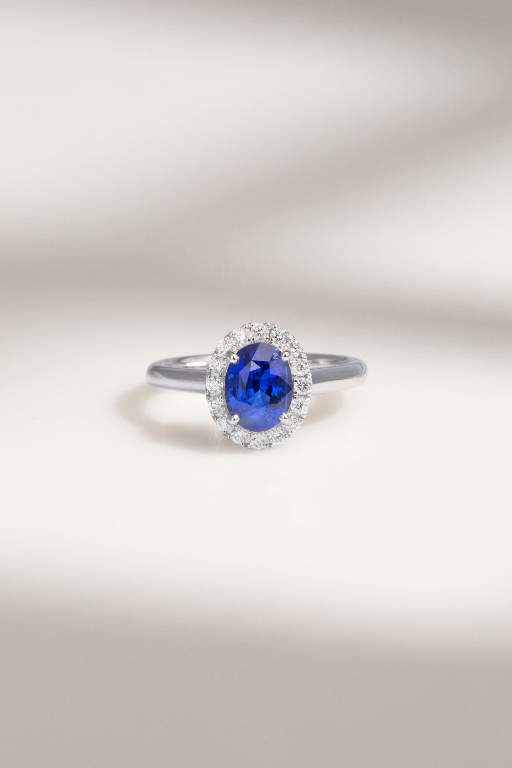 Bague d’anniversaire de mariage avec Saphir Bleu