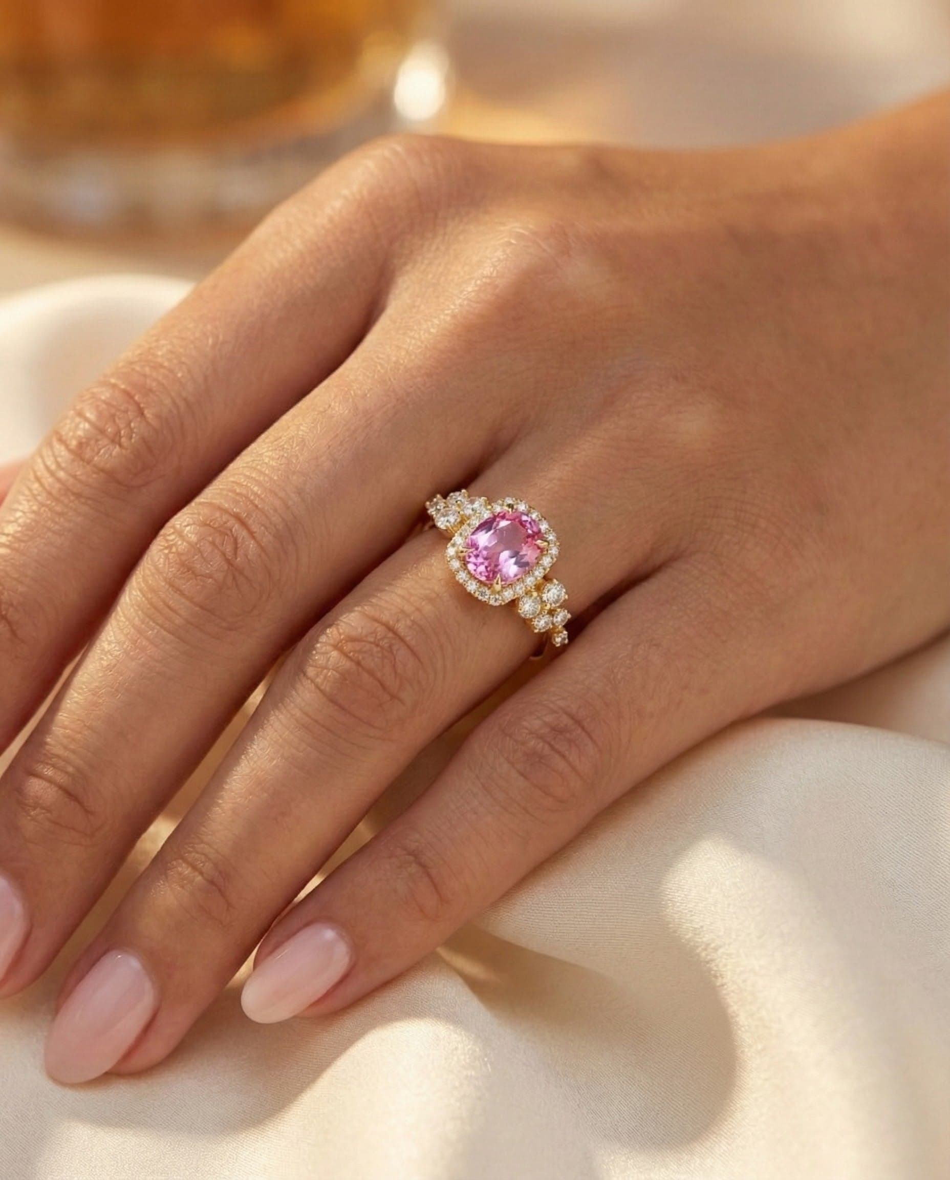 Bague de fiançailles avec saphir rose