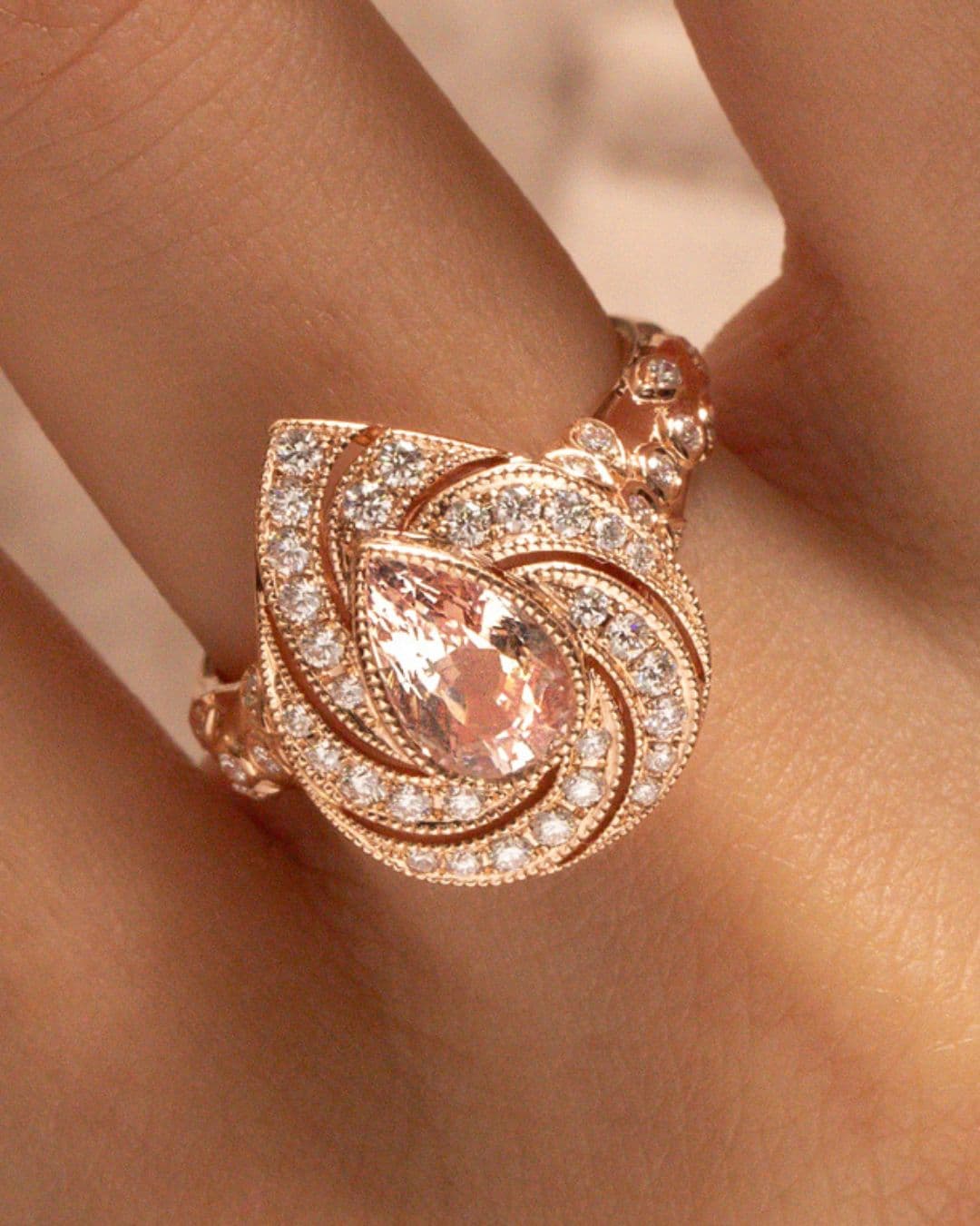 Bague saphir pêche, 2,03 ct