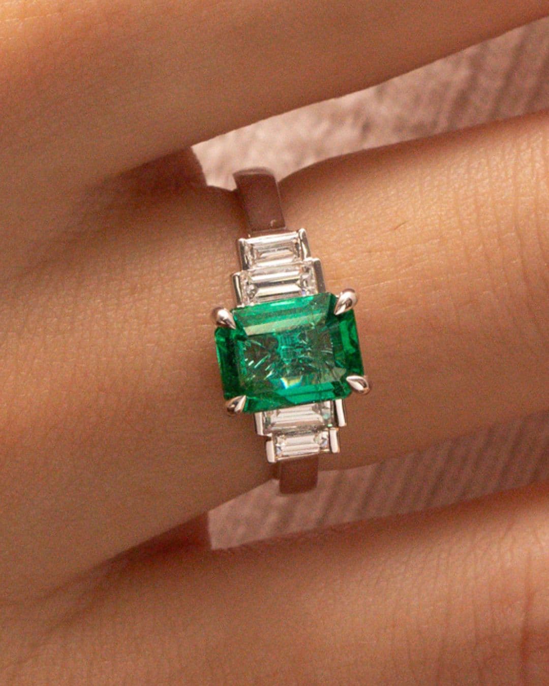 Bague émeraude, 1,33 ct