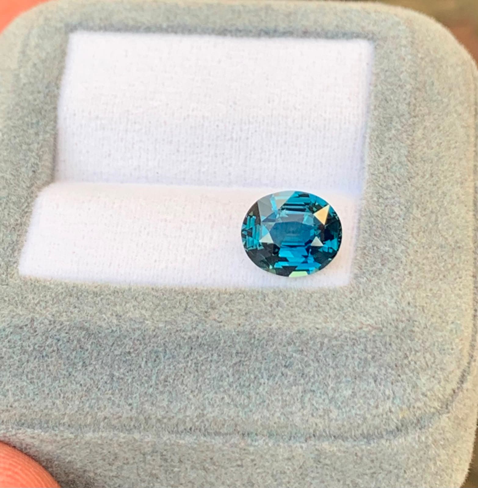 Saphir Teal Ovale de 3,02ct — Madagascar